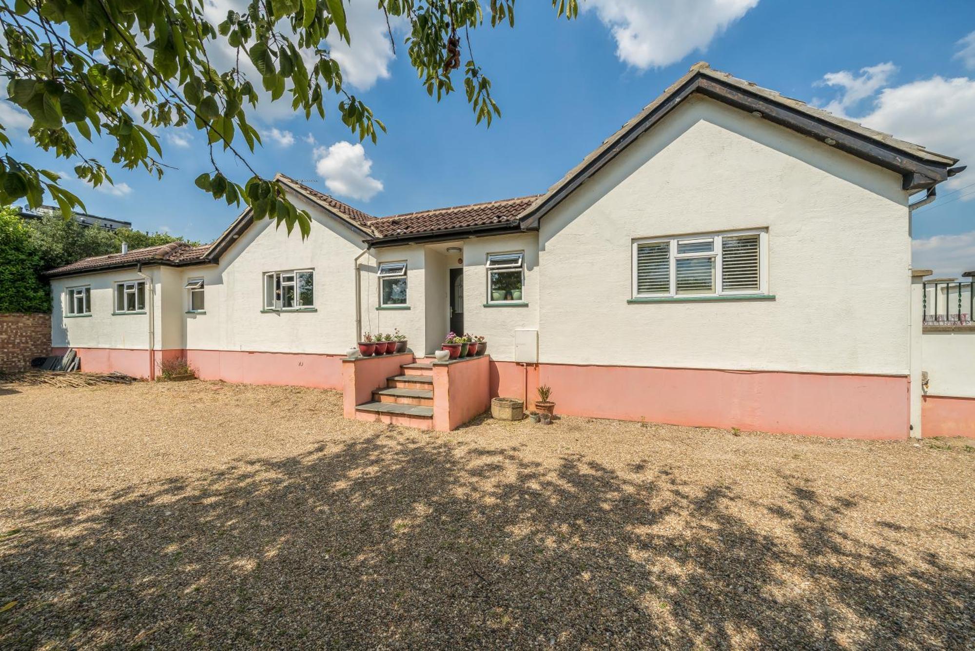 Serene Spacious Room Staines-upon-Thames Esterno foto